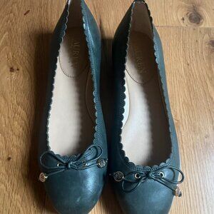Lauren Ralph Lauren Dk Green Leather Bow Ballet Flats